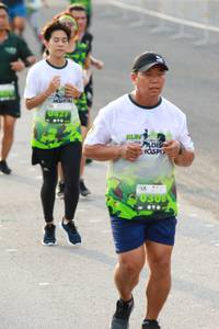 BIB: 9417, 030
                            <button type="button" onclick="openModal(3533054)" class="btn btn-primary btn-sm float-right btn-popup" data-toggle="modal" data-target=".modal-high-quality">
                        <i class="fas fa-shopping-cart"></i> Add to Cart
                    </button>
                                            <button type="button" onclick="isThisMe(3533054, true)" class="btn btn-success btn-sm float-right btn-popup btn-isme hidden" data-toggle="tooltip" data-placement="bottom" title="นี่คือรูปของคุณใช่ไหม คลิกที่นี่เพื่อเอาเข้าอัลบั้ม">
                        <i class="fas fa-plus"></i> Add to album
                    </button>
                    <button type="button" onclick="isThisMe(3533054, false)" class="btn btn-warning btn-sm float-right btn-popup btn-isnotme hidden">
                        <i class="fas fa-ban"></i> Remove from album
                    </button>